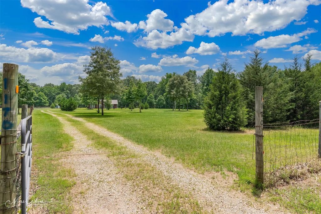 1170 Hwy 162, Benton