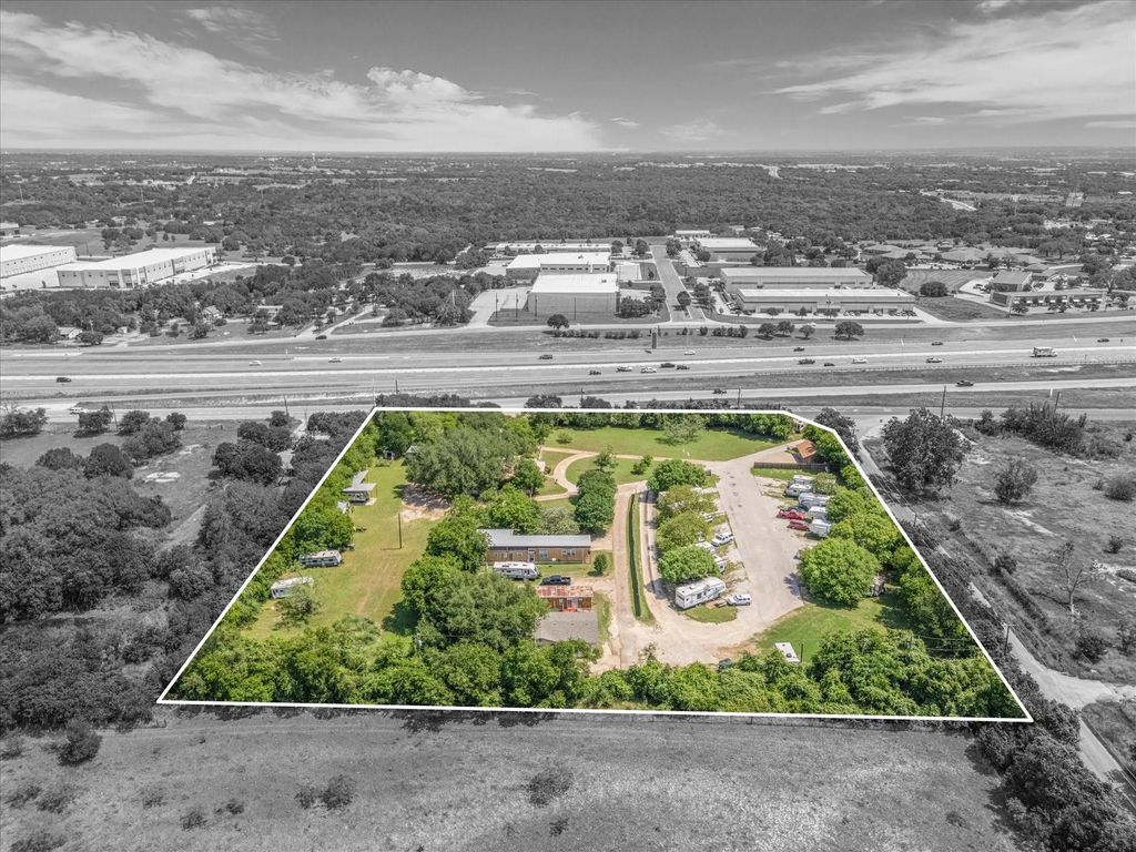 1498 Old Golf Course Road, Belton