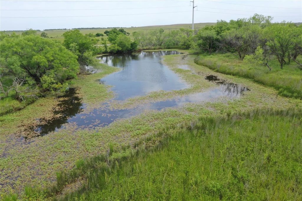 Tbd Fm 2321-tract 3, Bellevue