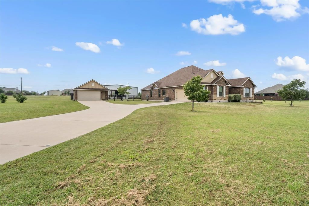 4756 Old Lorena Road, Lorena