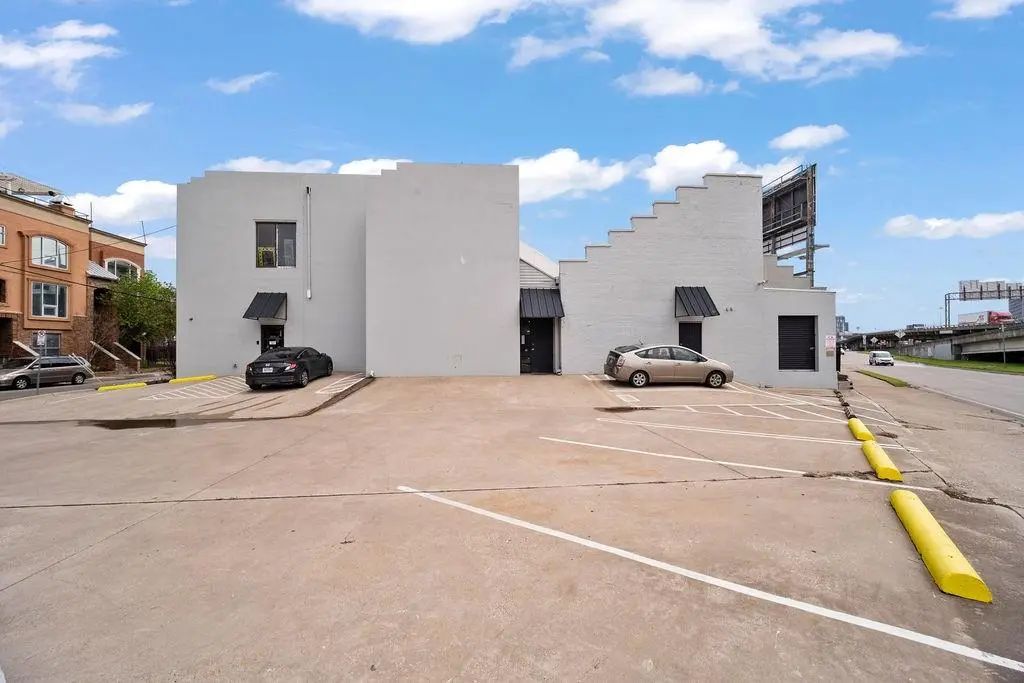2909 San Jacinto, Dallas