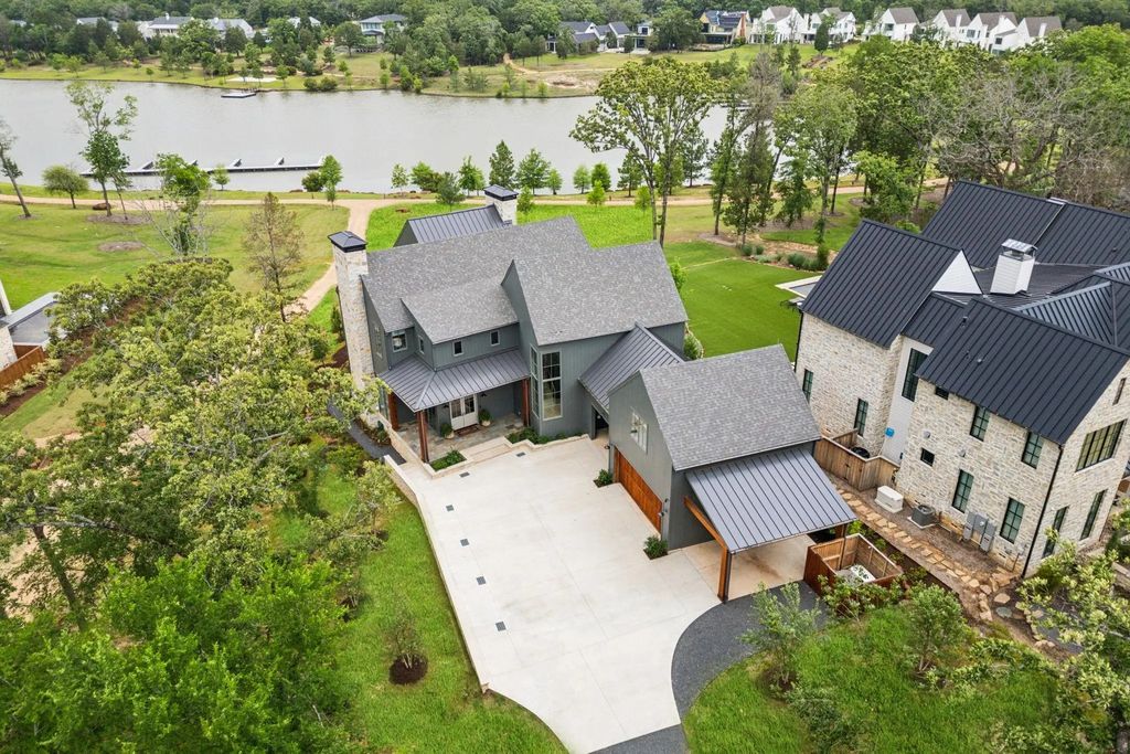 13160 Woodsy Way, Malakoff