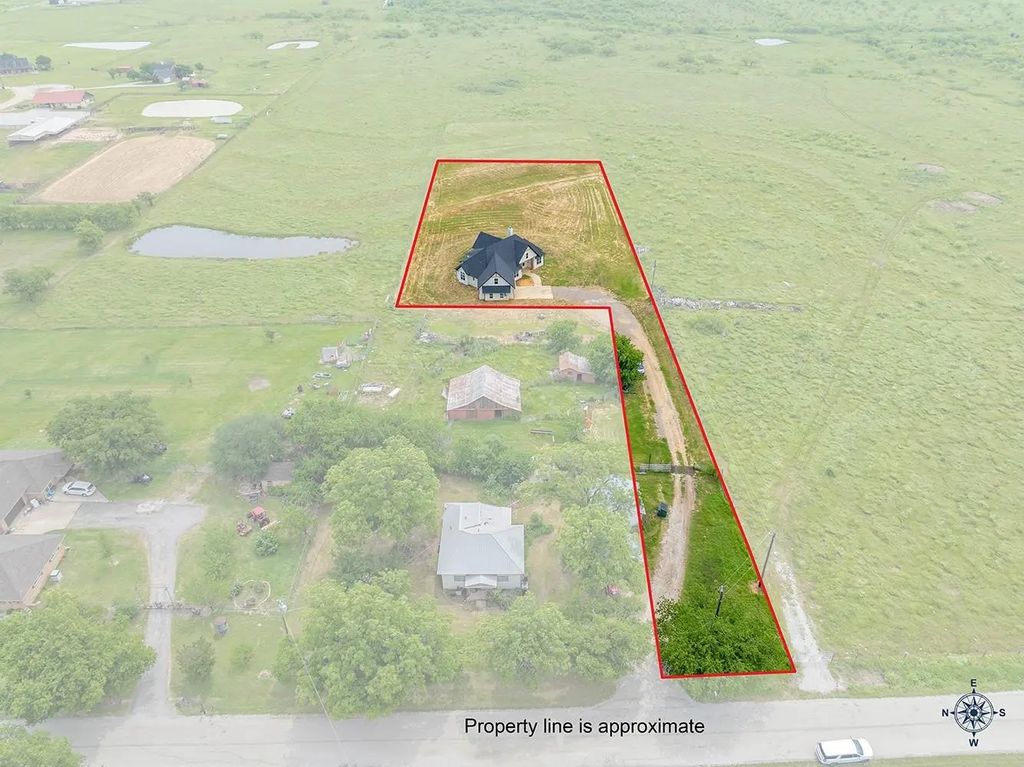 2056 Huling Road, Sanger