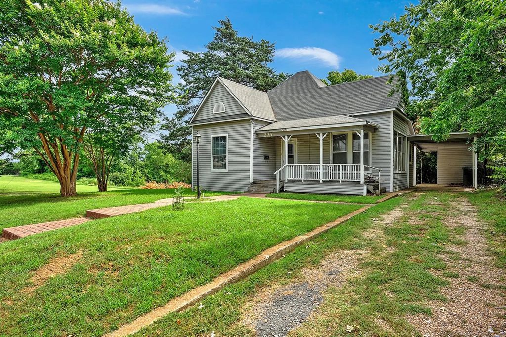 225 N Binkley Street, Sherman