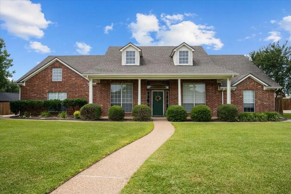 809 Remington Park, Robinson