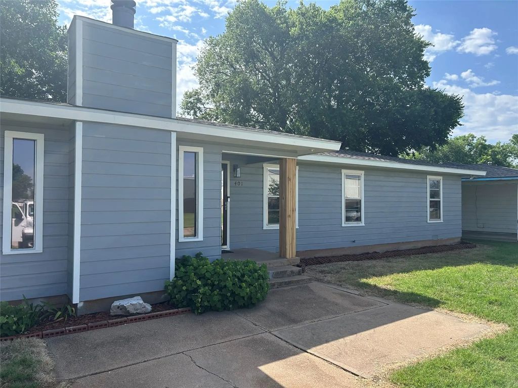 401 S Ave. H, Olney
