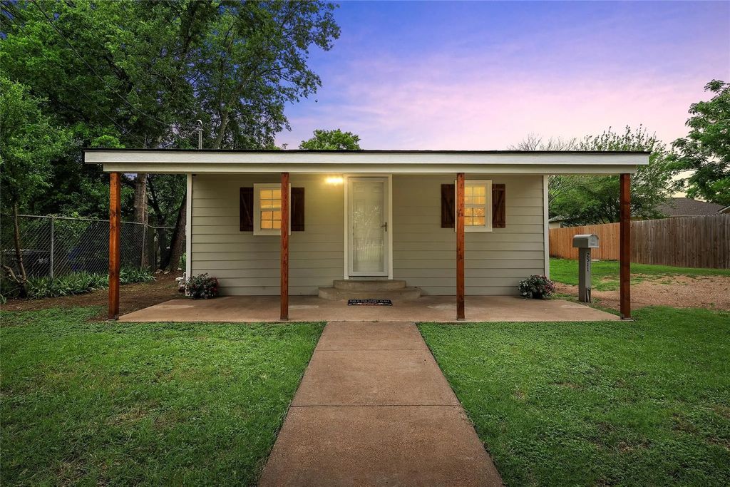 2511 S 7th, Waco