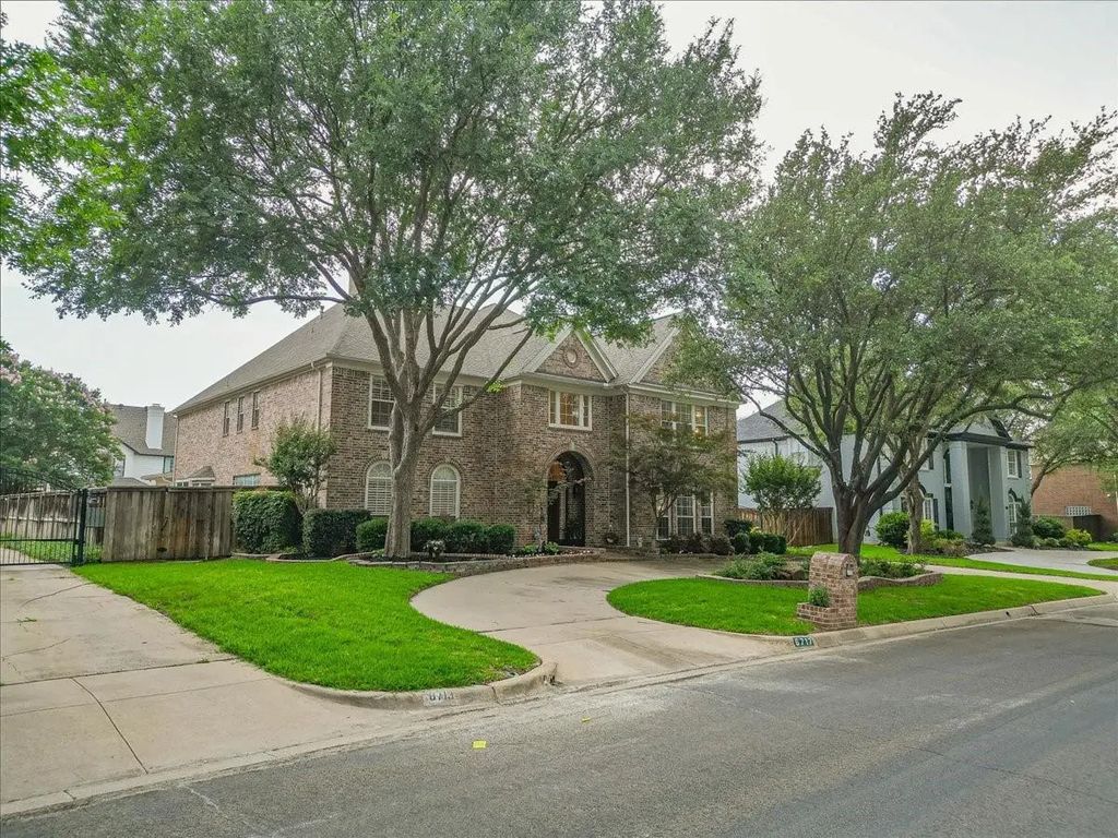 6717 Savannah Lane, Fort Worth
