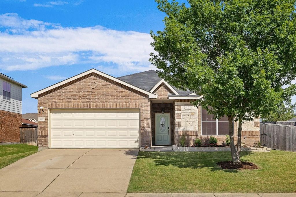 3417 Roxie Drive, Little Elm
