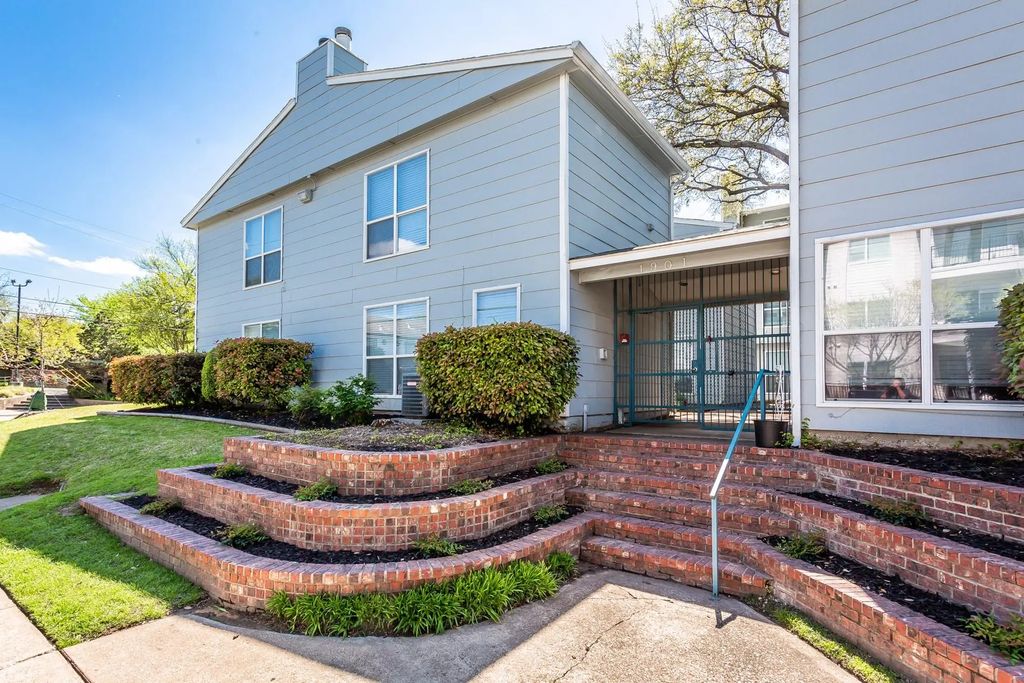 1901 N Fitzhugh Avenue 12, Dallas