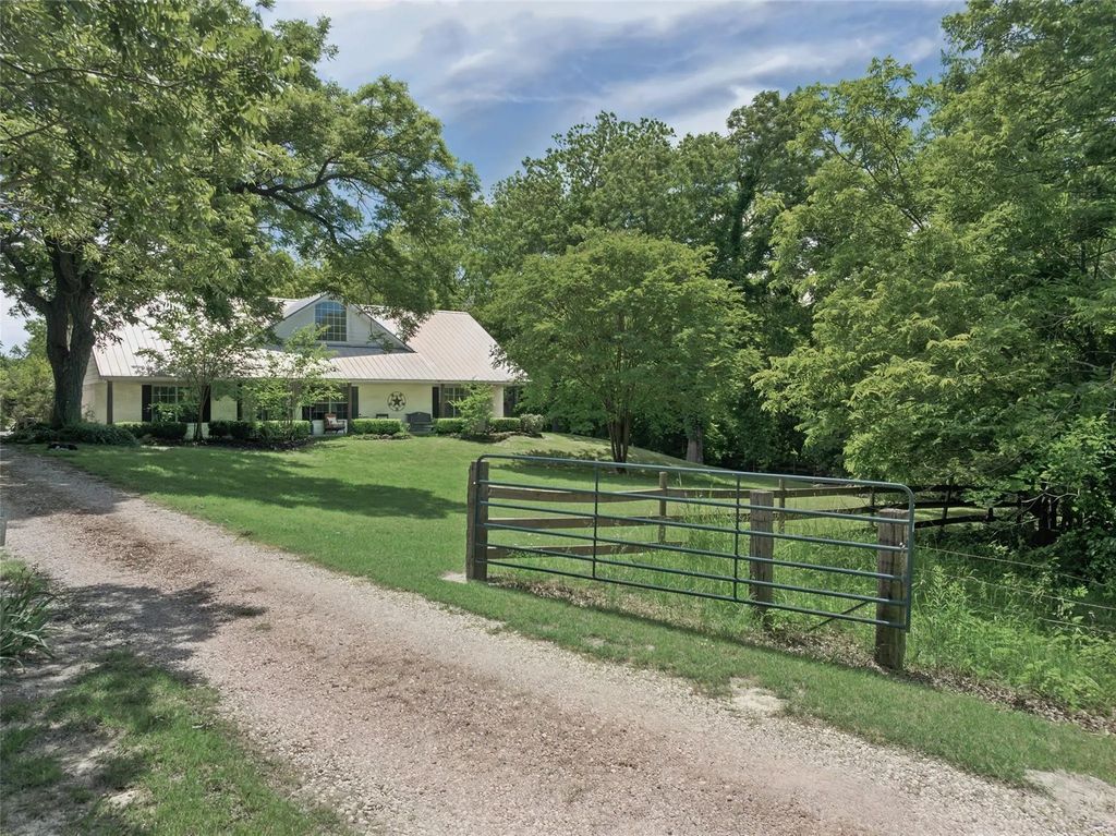 1000 Ballard Road, Van Alstyne