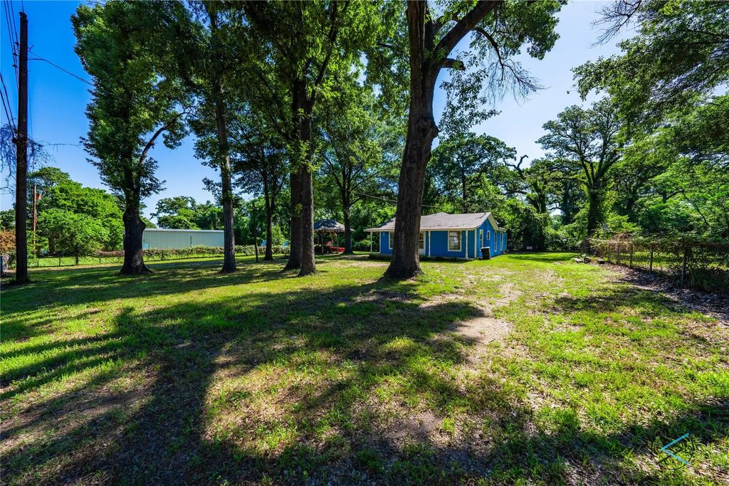 208 Lynn Creek Cove, Mabank