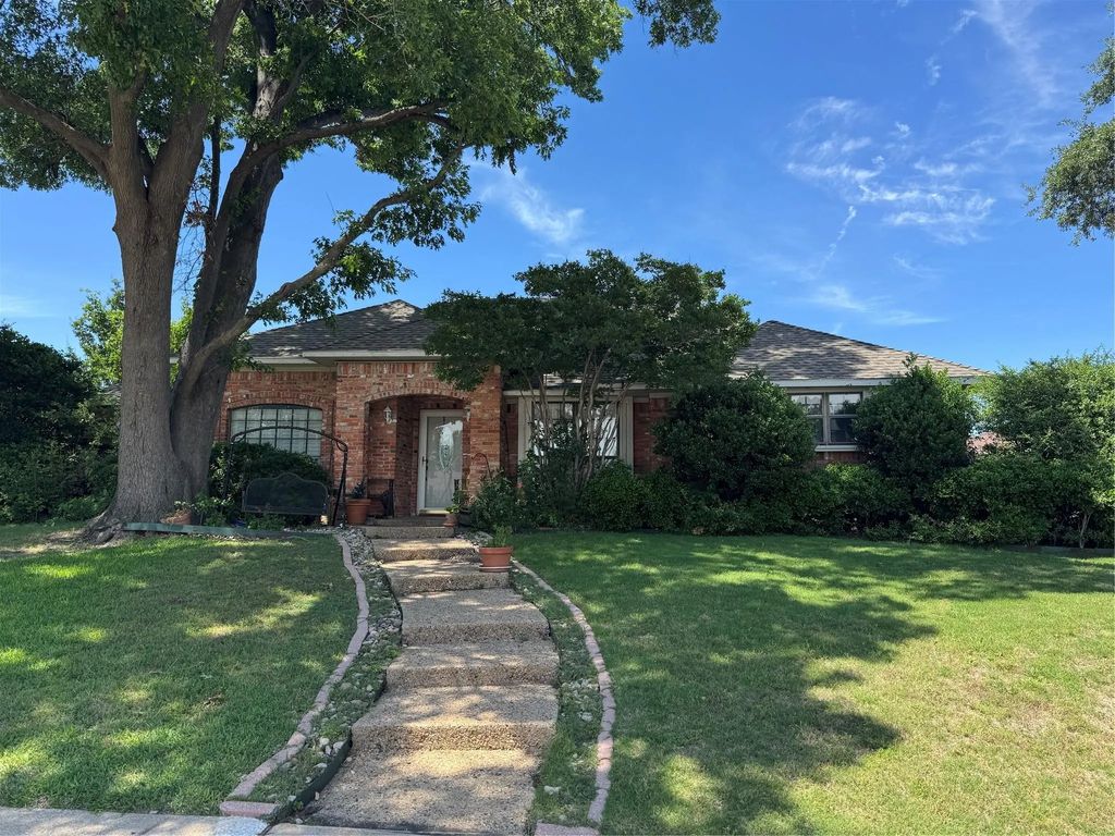 2317 Cliffside Drive, Plano