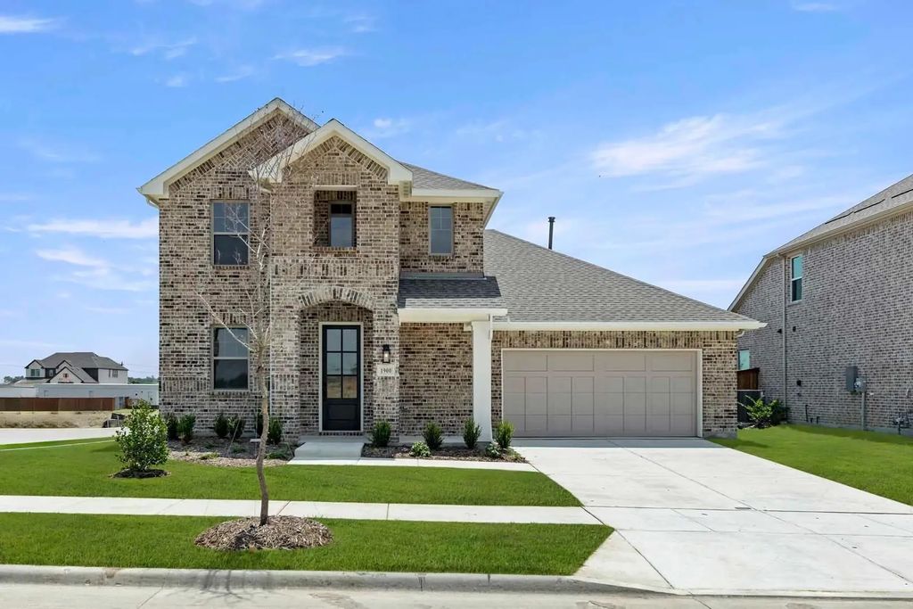 1900 Bearskin Drive, Celina
