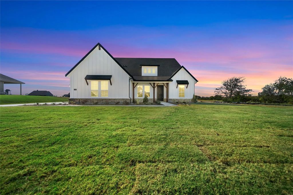 14 Louis Road, Sherman
