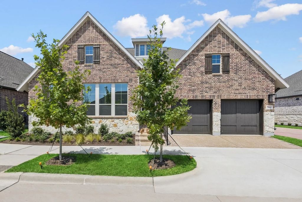 2065 Spotted Fawn Drive, Arlington