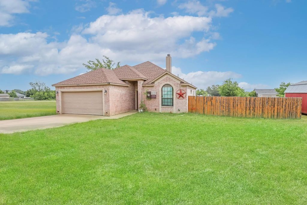 4109 Seminole Trail, Granbury