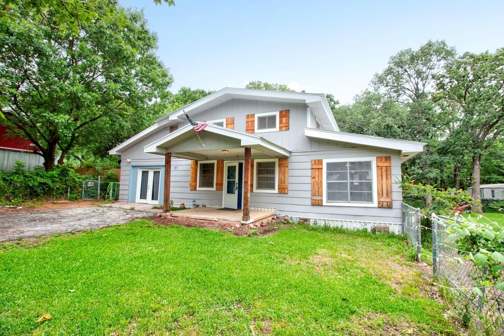 97 Oak Trail Drive, Gordonville