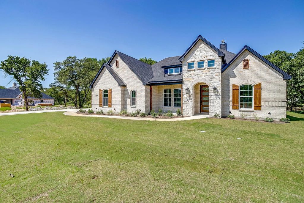 1057 Llano Way, Poolville