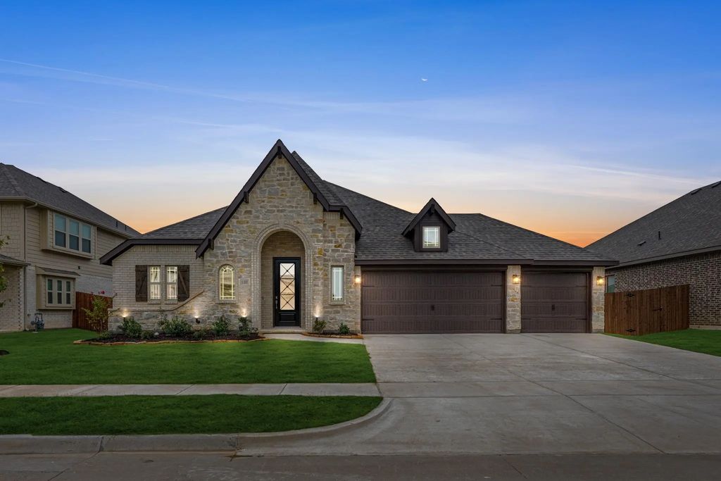 140 Claywood Drive, Glenn Heights