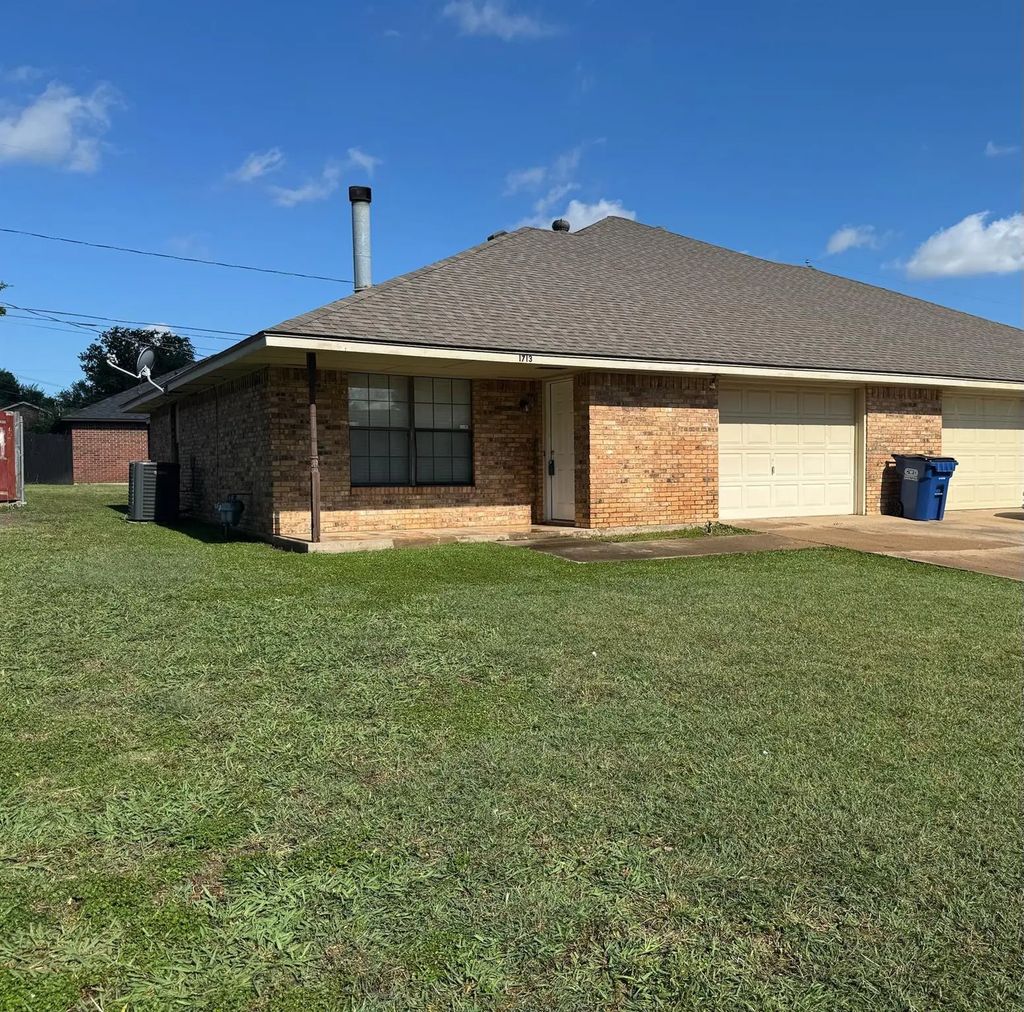 1713 Carrington, Glenn Heights