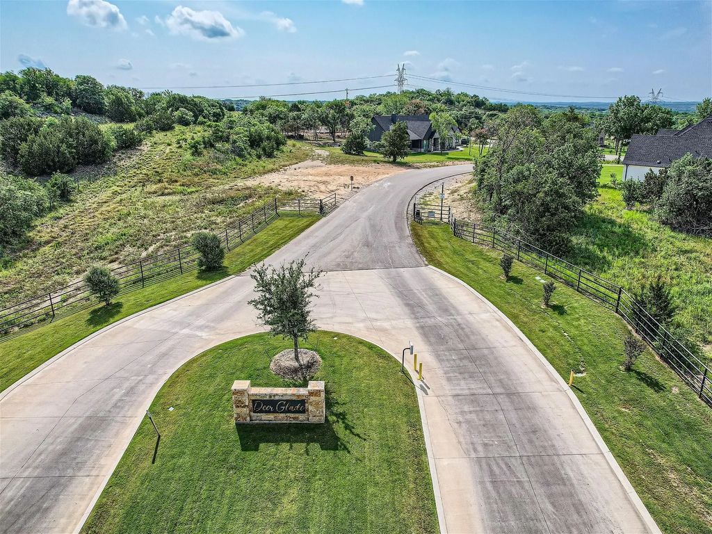 525 Echo Glade Court, Azle