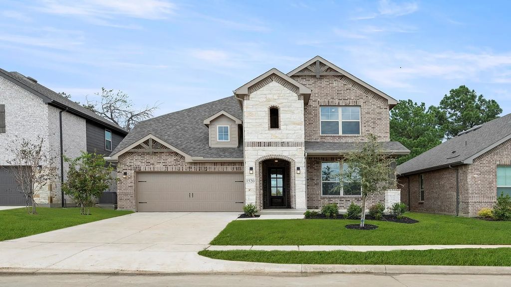 1520 Edgeway Drive, Aubrey