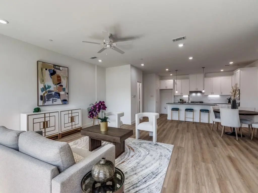 5617 Woodlands Drive, The Colony