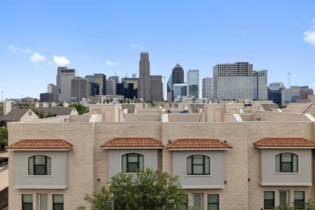 3200 Ross Avenue 42, Dallas