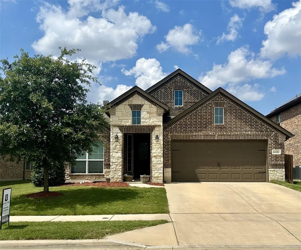 6020 Harwich Lane, Fort Worth