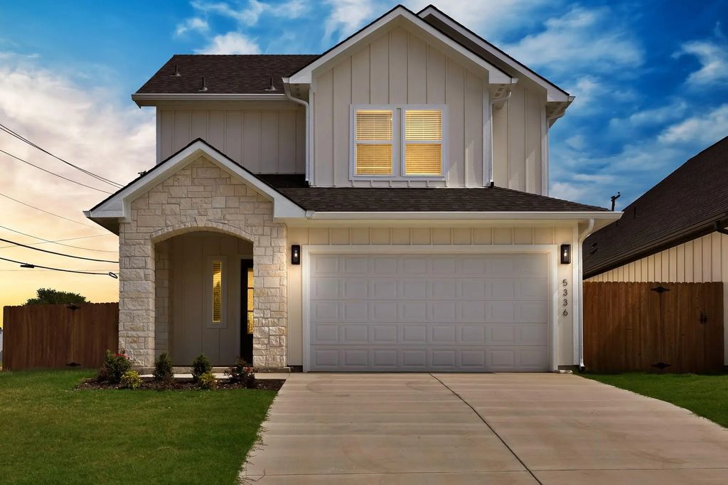 5336 Locke Avenue, Fort Worth
