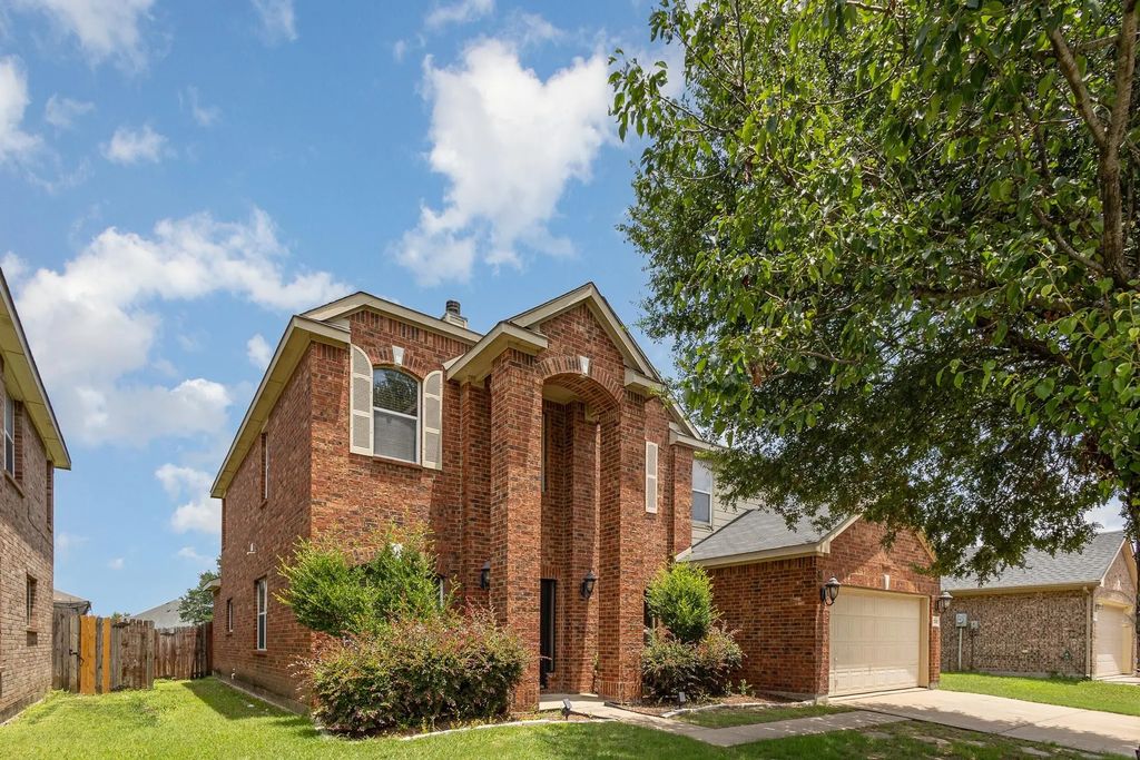 2038 La Salle Trail, Grand Prairie