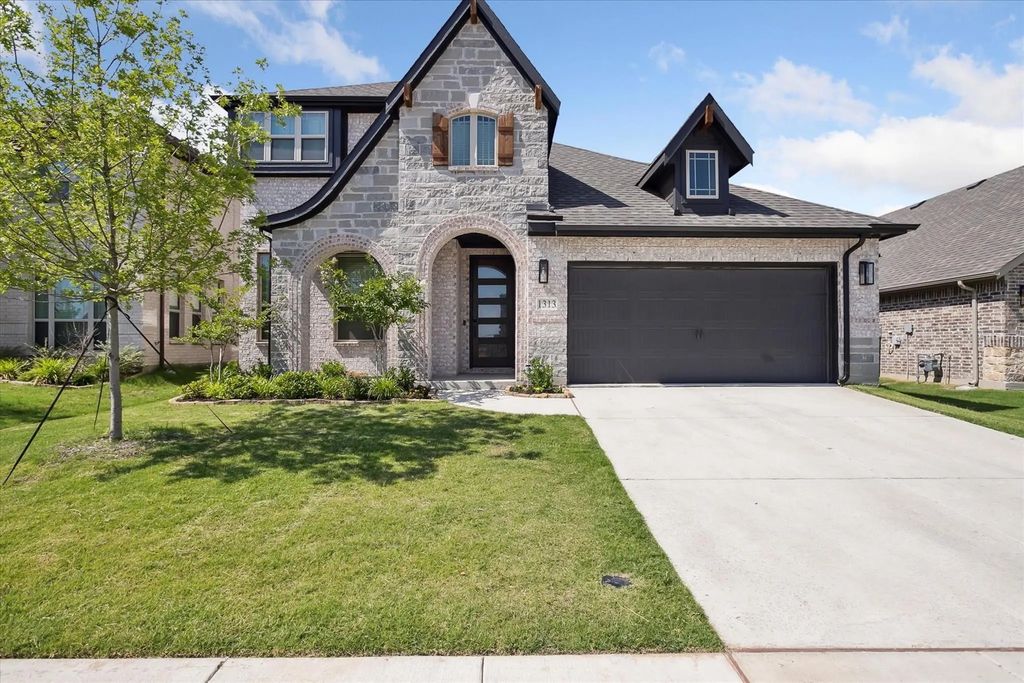 1313 Clear Fork Street, Aubrey