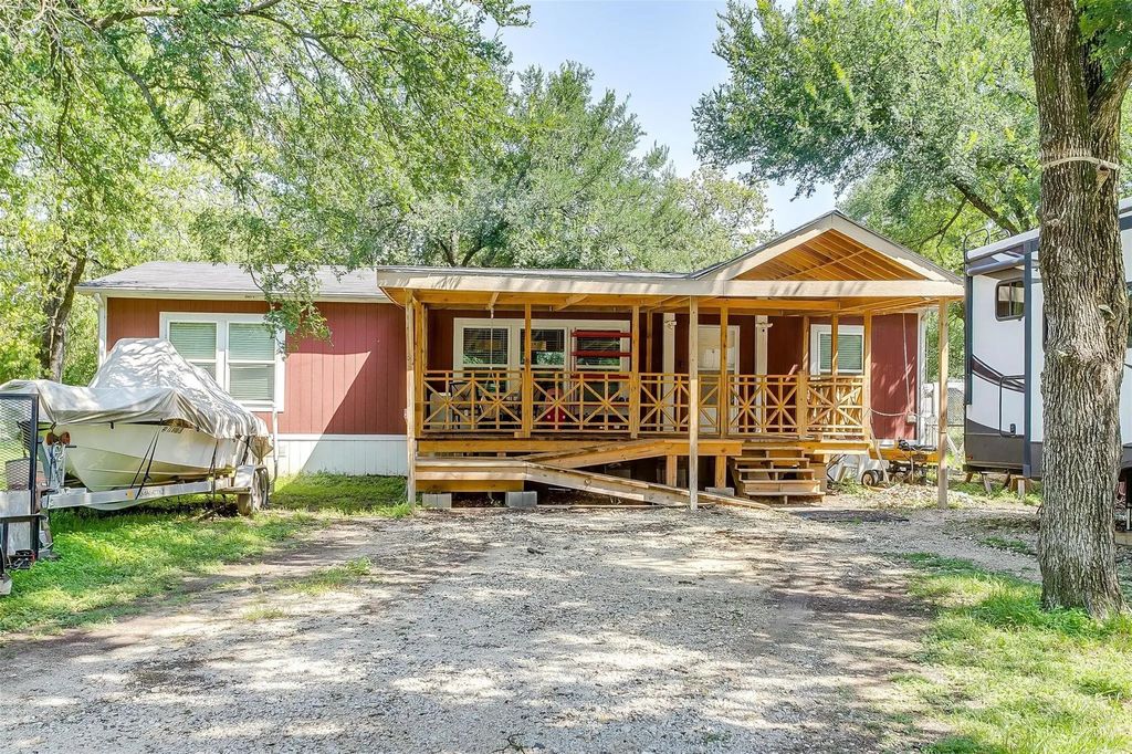149 N Greenbriar Road, Whitney