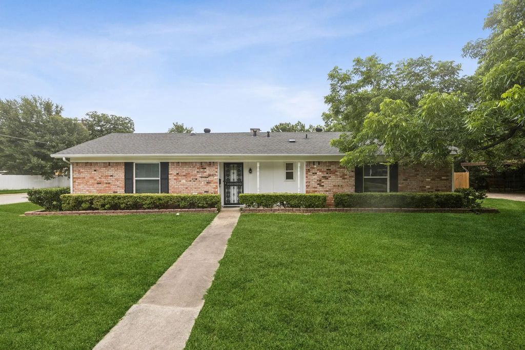 2140 Barbell Lane, Fort Worth