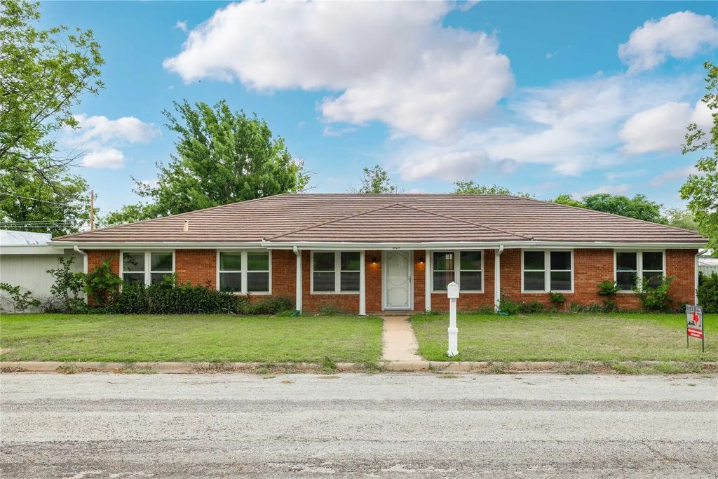 201 Palestine Street, Coleman