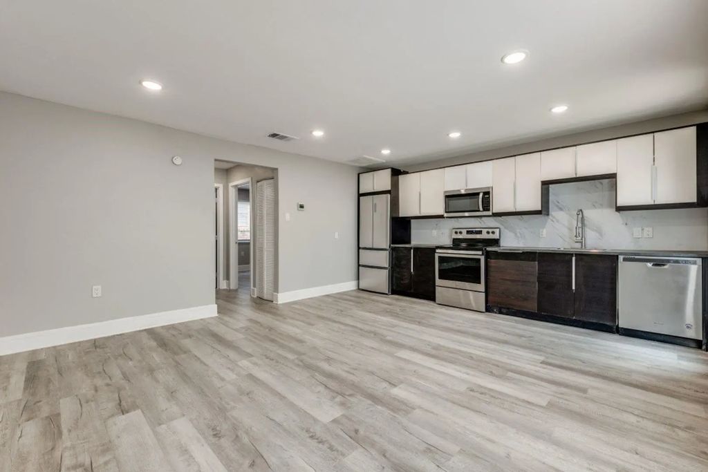 4915 Bryan Street 205, Dallas