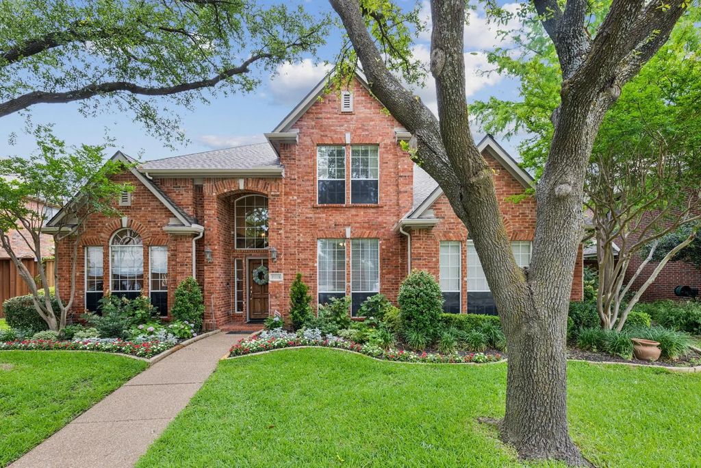 6305 Glenhollow Drive, Plano