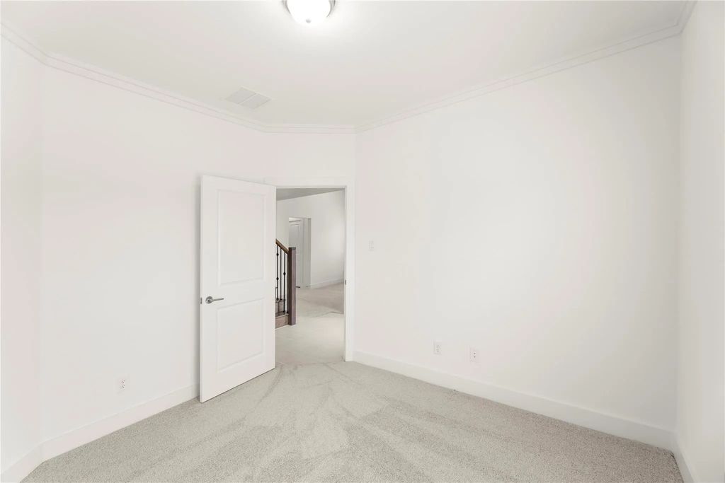 1357 Allegro, Frisco
