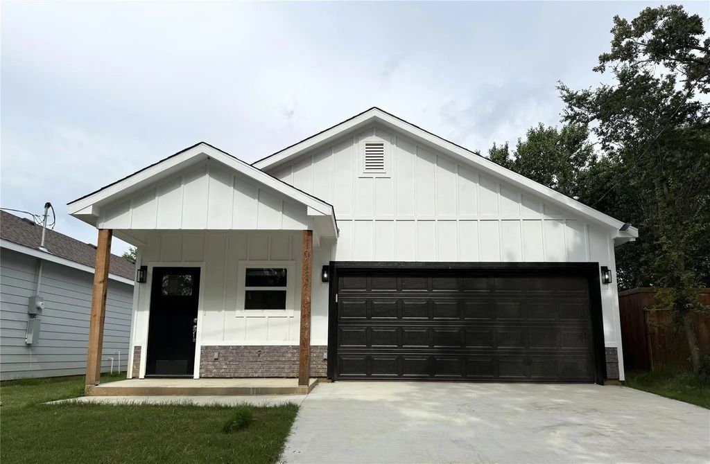 1913 Avenue A, Denison