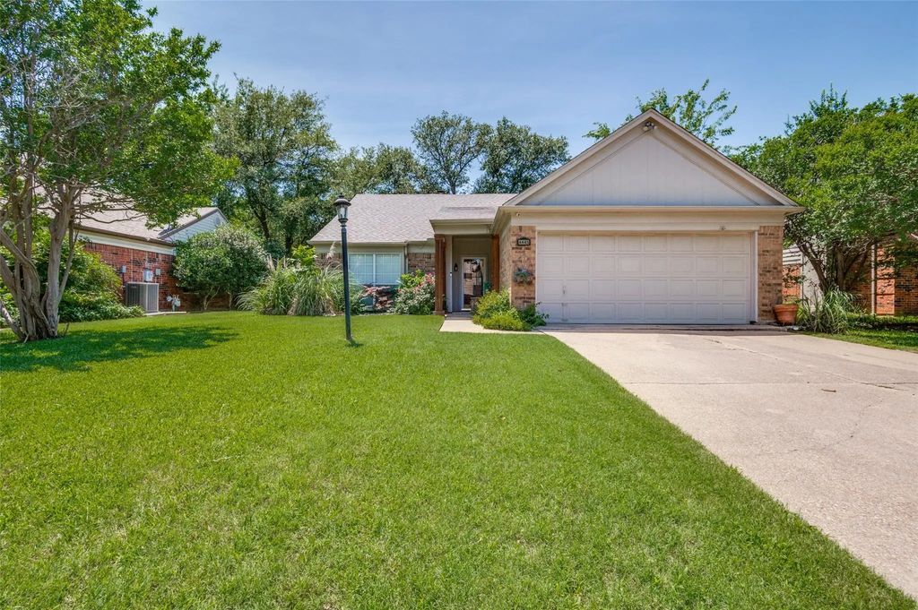 4445 Newport Street, Grand Prairie