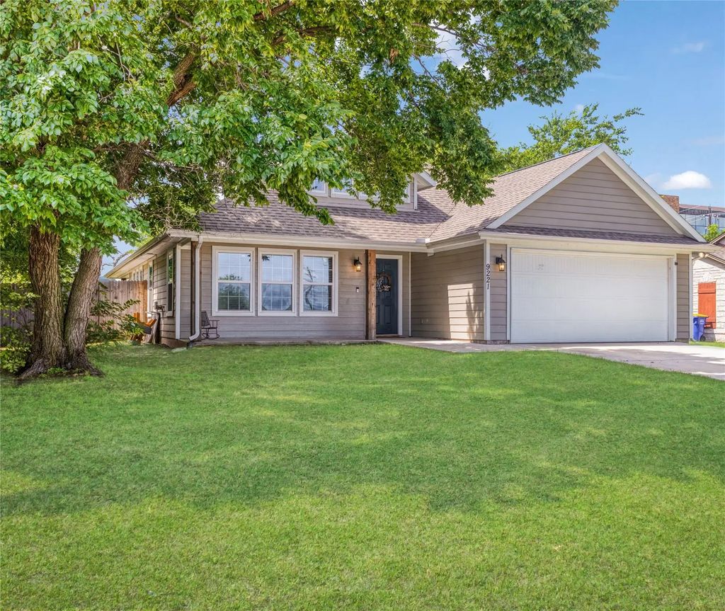 9221 White Settlement Road, White Settlement