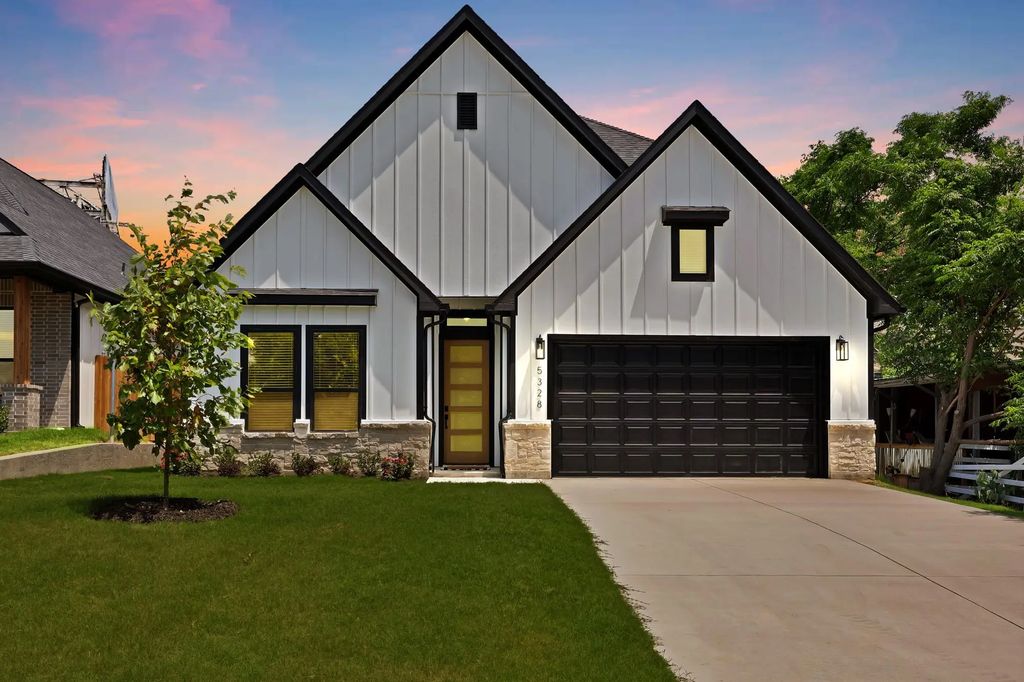 5328 Locke Avenue, Fort Worth