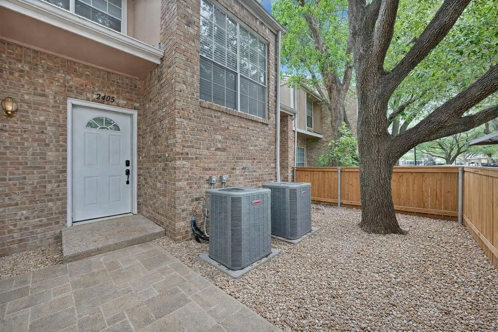 2405 Northlake Court, Irving