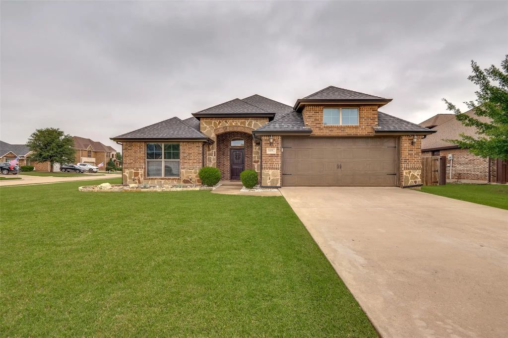 101 Aucuba Lane, Waxahachie