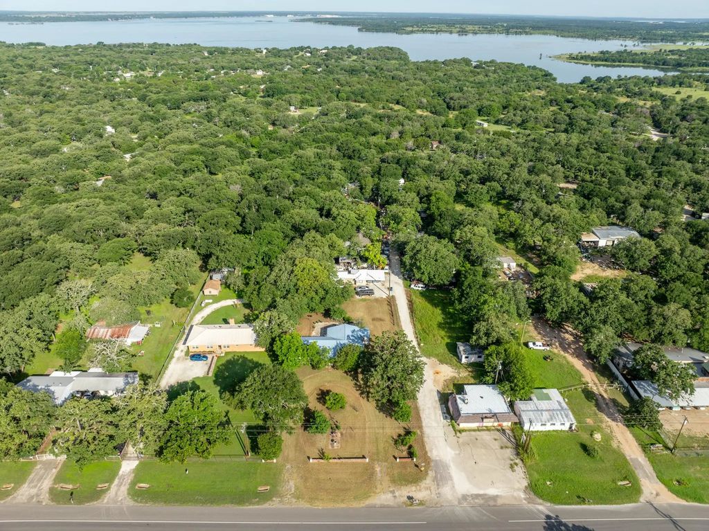 1089 State Highway 22, Whitney