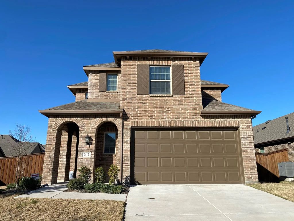 2410 San Marcos Drive, Forney
