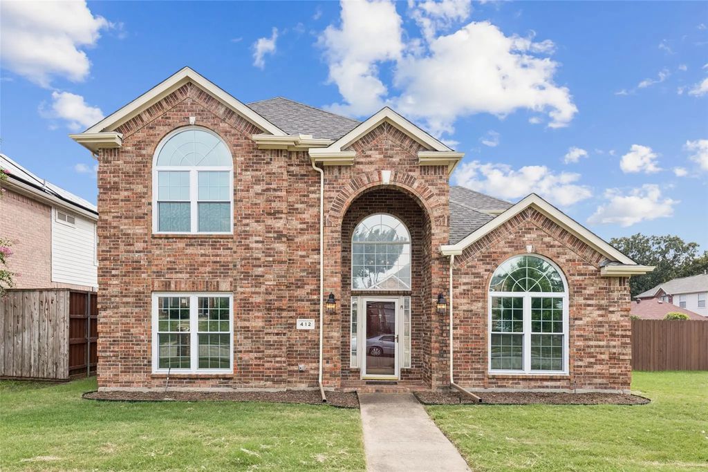412 Kyle Lane, Lewisville