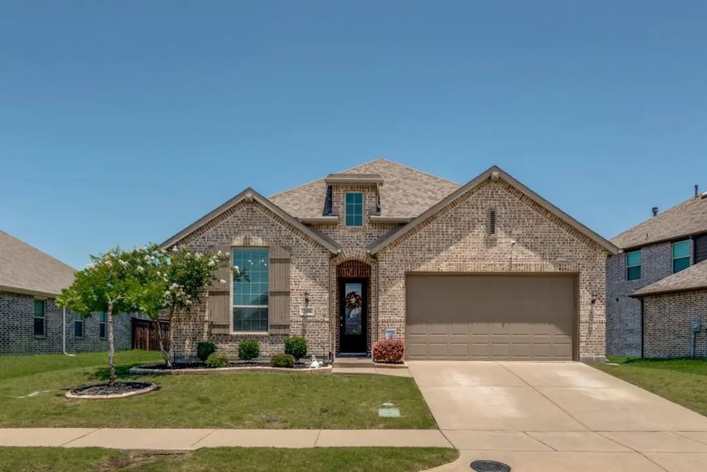 2454 San Marcos Drive, Forney