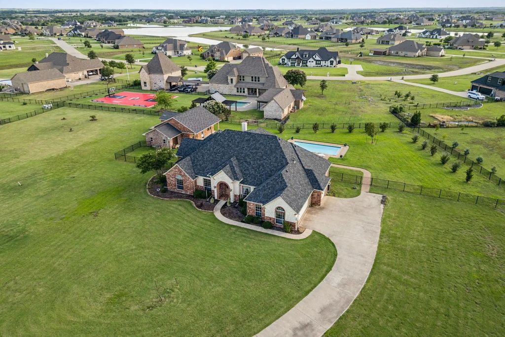1535 Winding Creek Lane, Rockwall